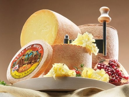 'La Girolle' & 'Tête-de-Moine' (ca. 430 g) Cheese Set