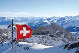 Edelweiss - 'Swiss Flag' String (3 M, 10 Flags)