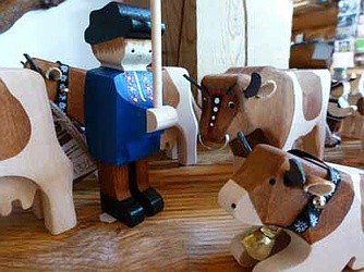 Trauffer - 'Simmentaler' Wooden Cow