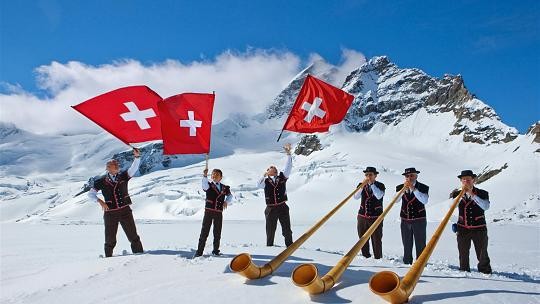 Trauffer - Swiss Flag Twirler 'Fahnenschwinger'